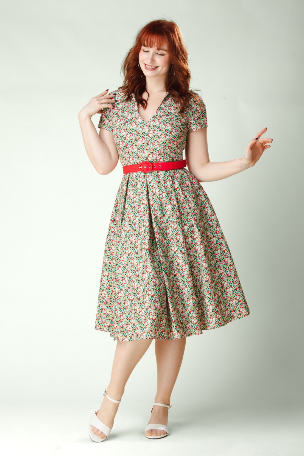 288016-Topvintage-Boutique-55971-Dress-Swing-Floral-Red-260115-002W-full