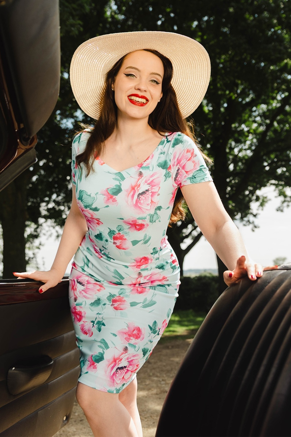 290502-Vintage-Chic-56070-Dress-Pencil-Floral-Blue-260311-001WM-full