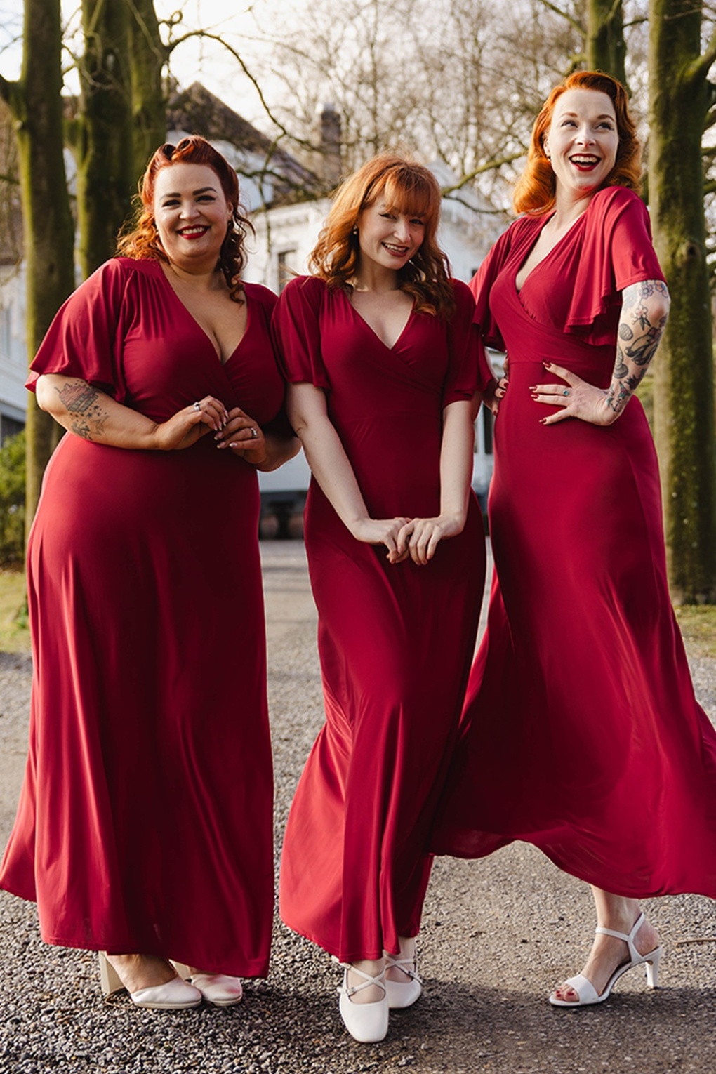 289523-Vintage-Chic-55797-Dress-Maxi-Red-260210-001M-full